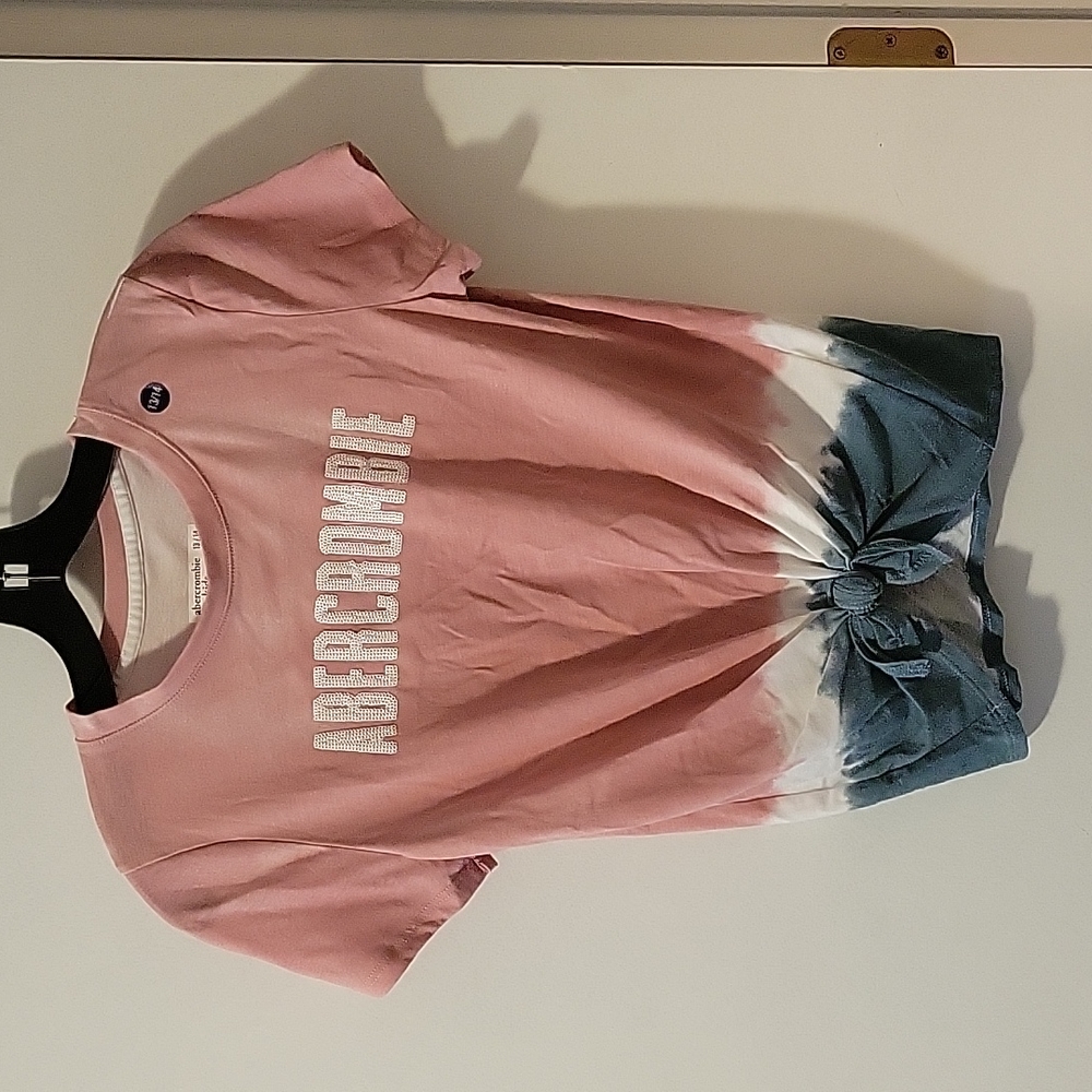 Abercrombie kids t-shirt, size 13/14